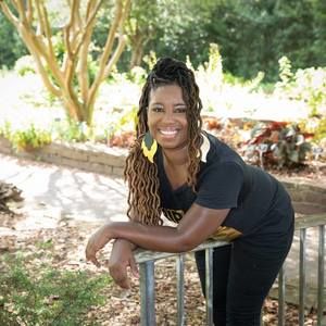 Meet your Posher, Janine